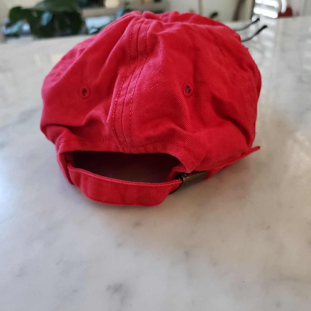 Red baseball cap  - Picture 4 of 4